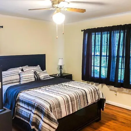 Entire Comfy Home Near Atl Airport -Two Bedrooms Atlanta Exterior photo