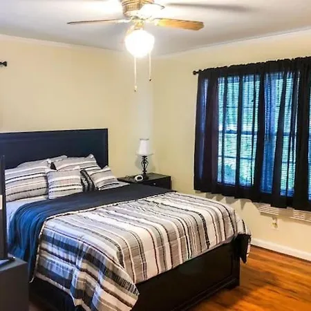 Entire Comfy Home Near Atl Airport -Two Bedrooms Atlanta Exterior photo