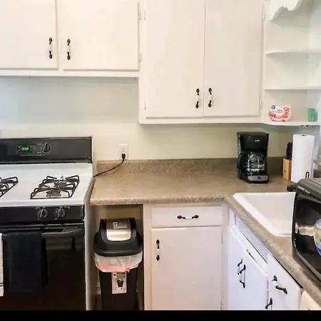 Entire Comfy Home Near Atl Airport -Two Bedrooms Atlanta Exterior photo