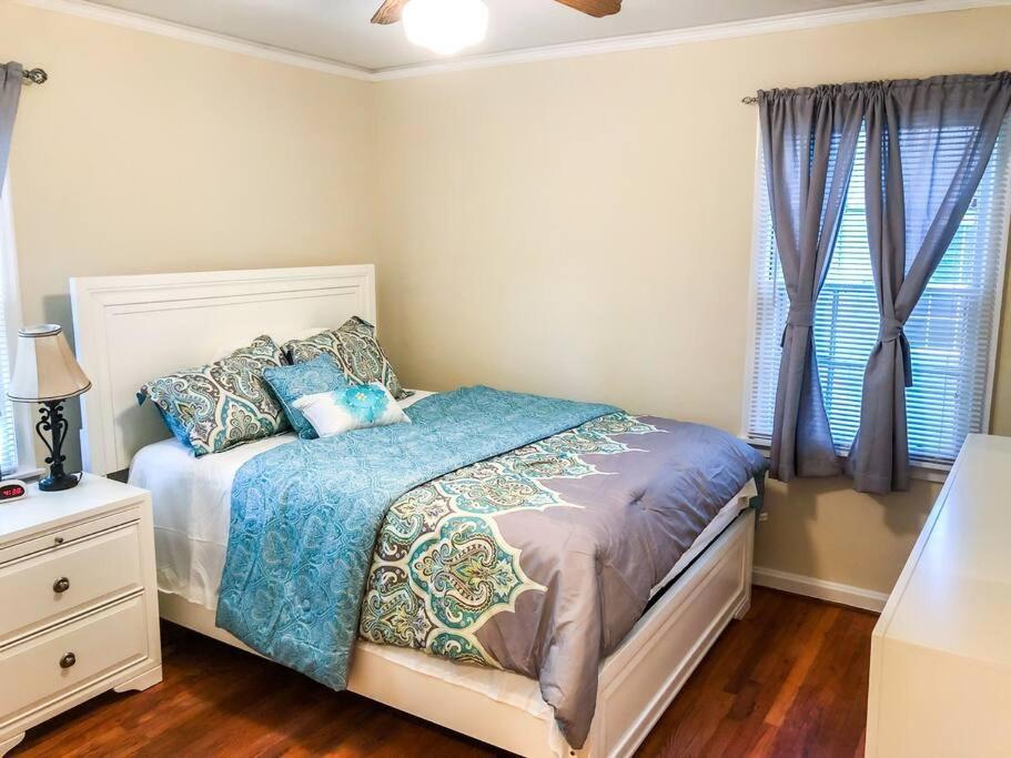 Entire Comfy Near Atl Airport -two Bedrooms Holiday home Atlanta