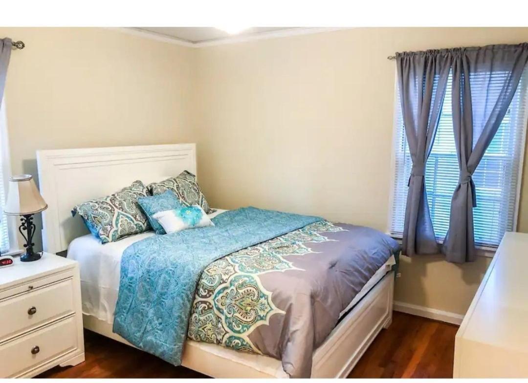 Holiday home Entire Comfy Near Atl Airport -two Bedrooms *